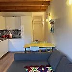 Santa Toscana