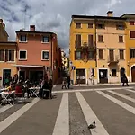 Santa Toscana